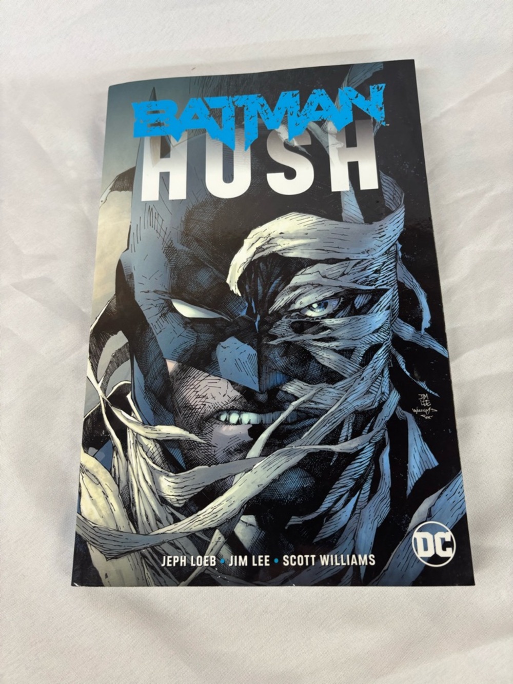 DC Batman Hush Graphic Novel - Blue, Black, White